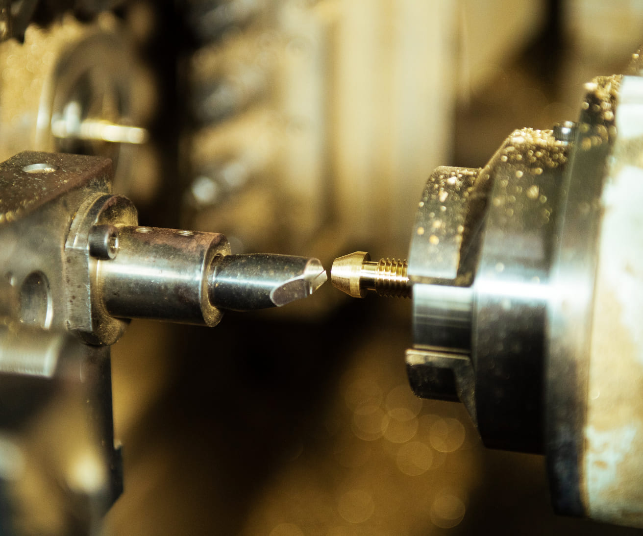 他社が断る高難度加工への対応力